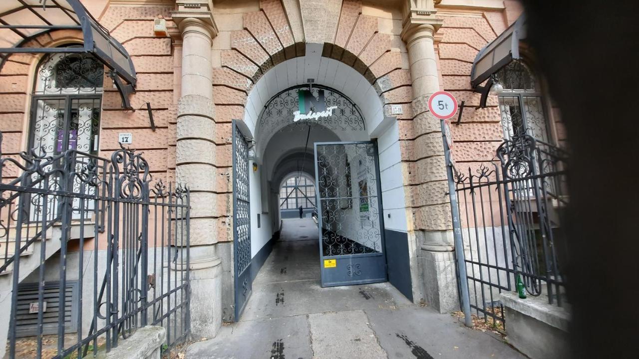 Hi-Bp In-Budapest Studio Apartman 2 Free Parking Екстериор снимка
